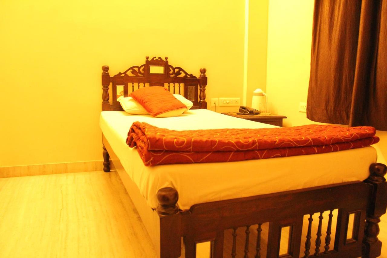 Hotel The Chit Chat Palace Jaipur Luaran gambar